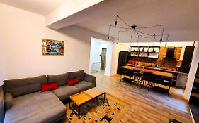 Urban Retreat: Industrial Chic 1Br Ap - Heart Of Bucharest