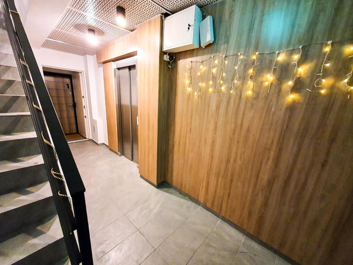 Urban Retreat: Industrial Chic 1Br Ap - Heart Of Bucharest Apartment Exterior foto